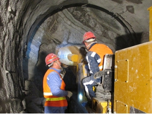 十餘台徐工掘(jué)進機貴陽地鐵(tiě)展風采