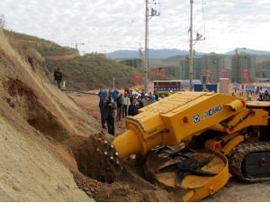 掘(jué)進機在雲南施(shī)工
