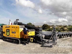 徐工(gōng)水平定(dìng)向鑽機(ji)新西蘭(lán)奧克蘭(lan)光纜鋪(pu)設